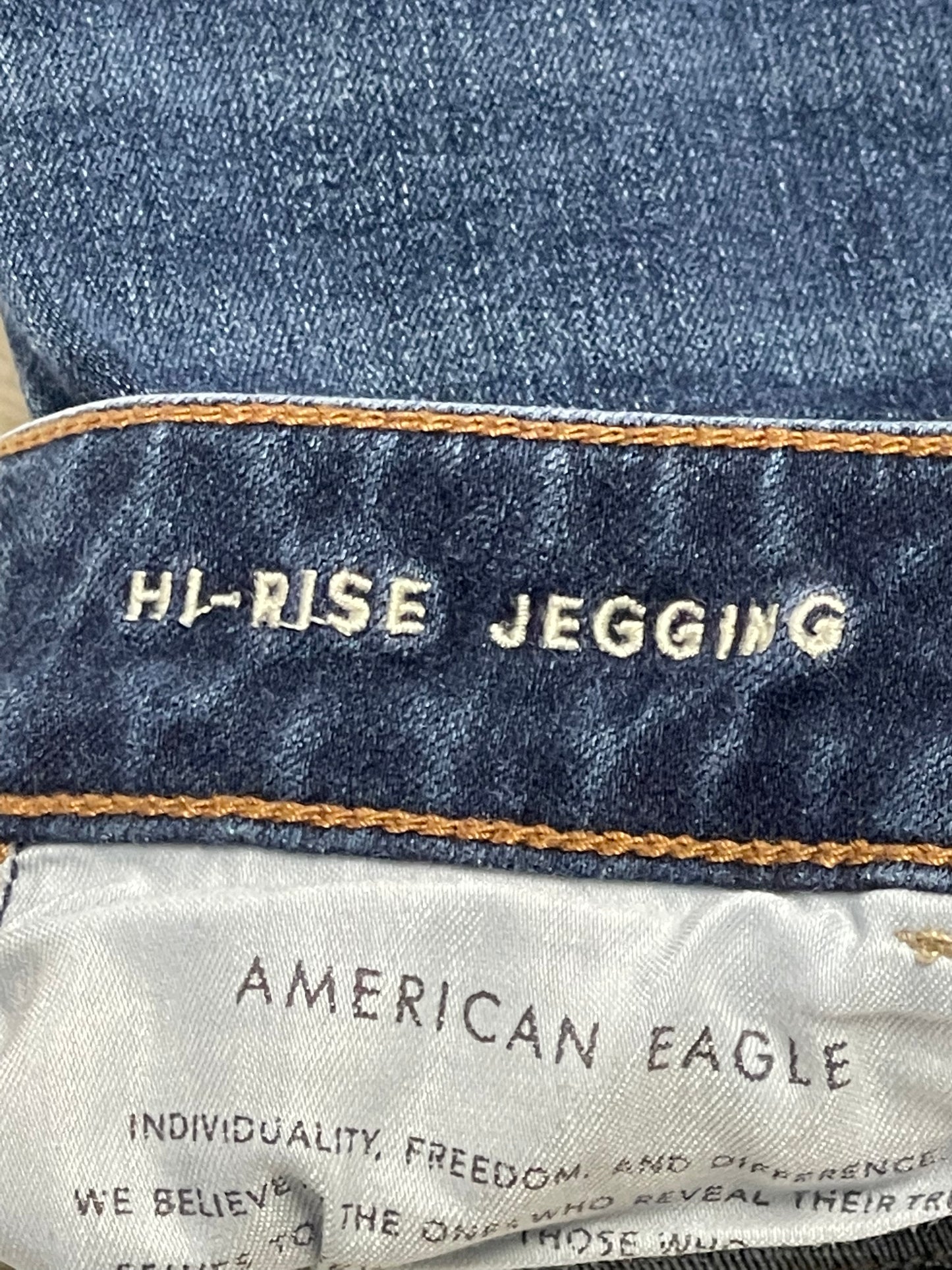 American Eagle Women's Hi-Rise Jegging Medium Washed - Size 4